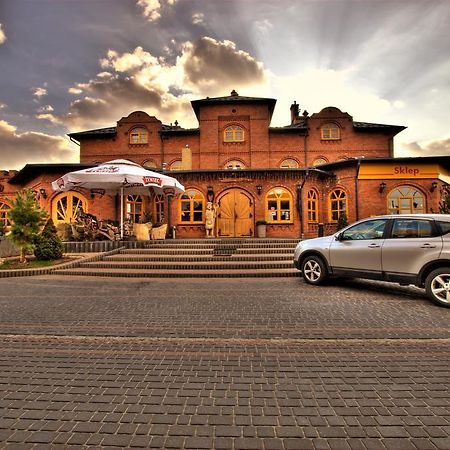 Hotel Staropolska Томашув-Любельский Экстерьер фото