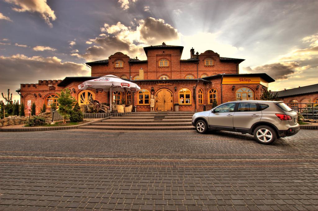 Hotel Staropolska Томашув-Любельский Экстерьер фото
